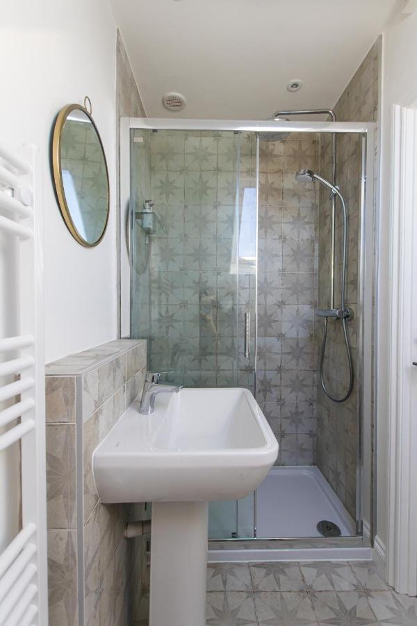 Bright & Beautiful Studio Flat In Bristol! Eksteriør billede